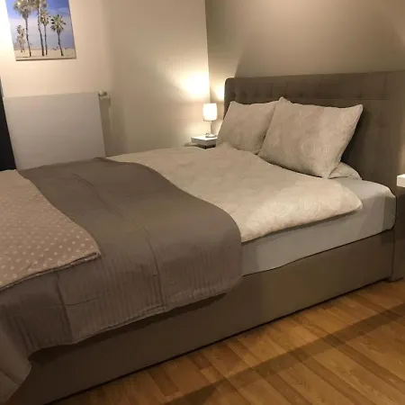 City Am Wall, A3 * Emden